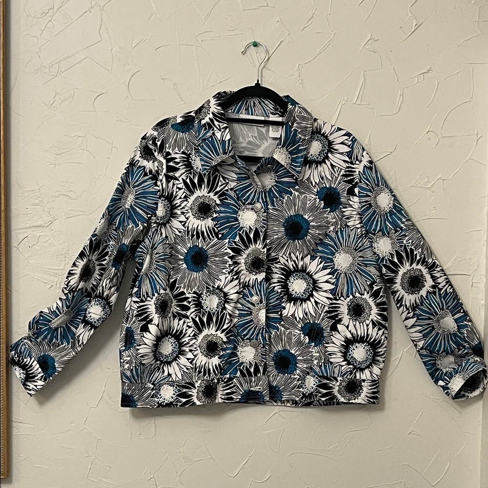 Gorgeous  Floral Jacket - Black, White, Blue